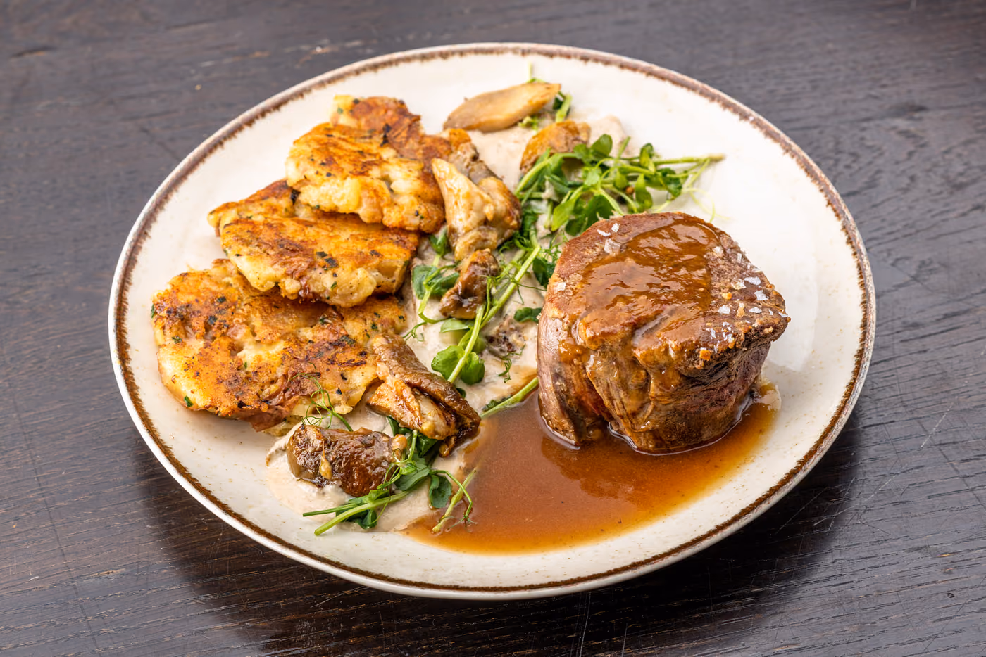 Claro Bisztró – bélszín steak burgonyaröszti körettel